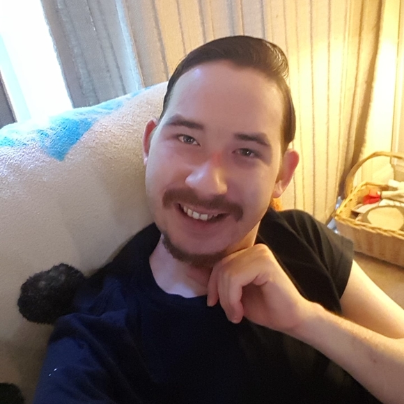 Meet your Posher, Tommy - Picture 1 of 1